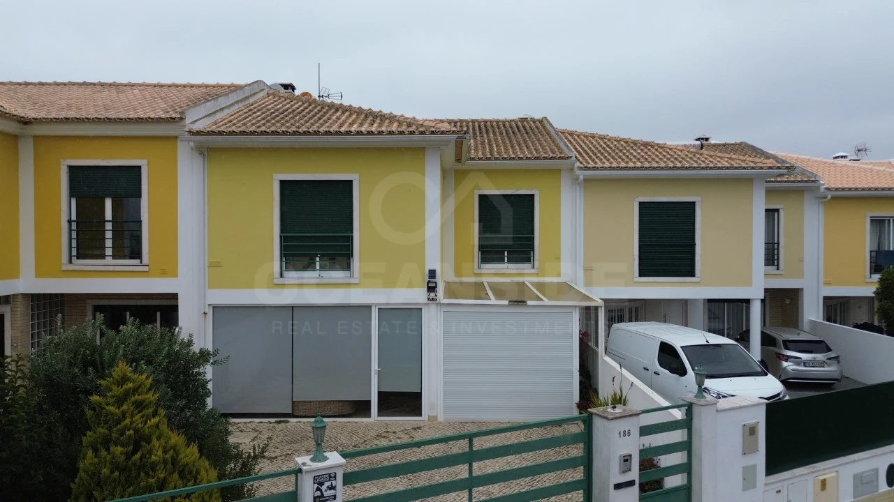 Moradia T4 para Venda em São Domingos de Rana Foto 41