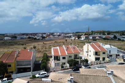 Moradia T5 para Venda em São Domingos de Rana