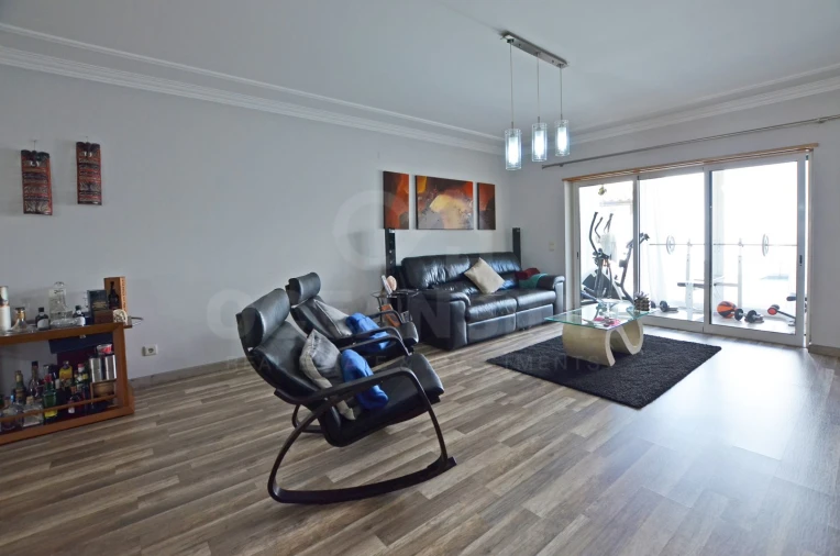 Moradia T4 para Venda em São Domingos de Rana Foto 5