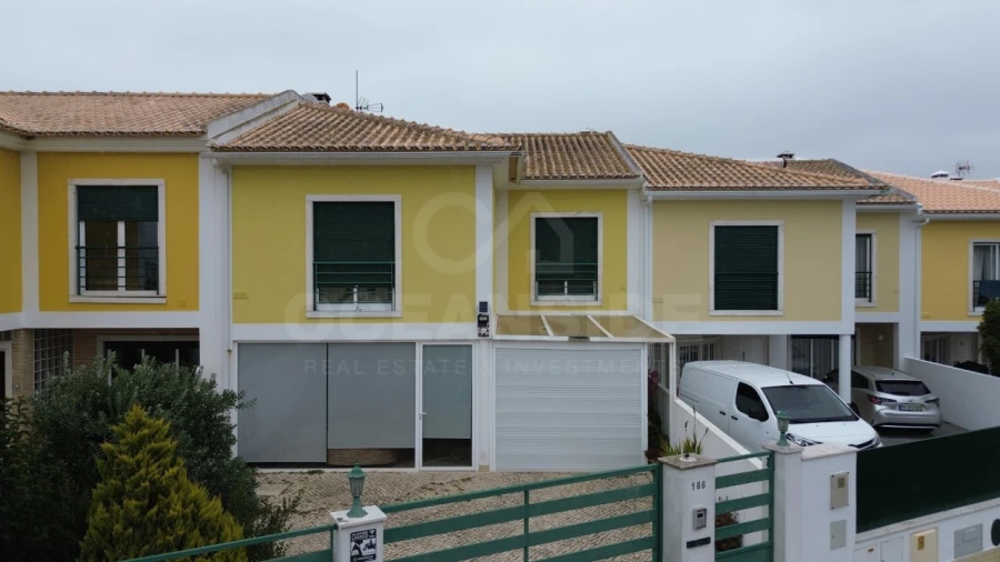 Moradia T4 para Venda em São Domingos de Rana Foto 41