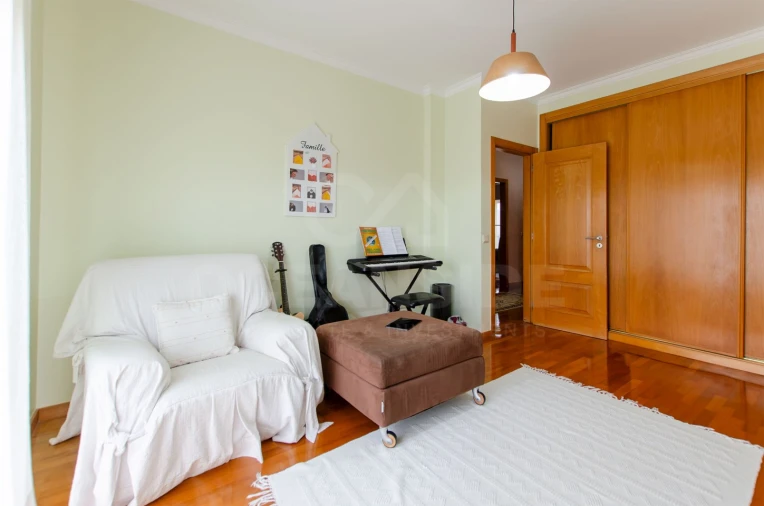 Moradia T5 para Venda em São Domingos de Rana Foto 45