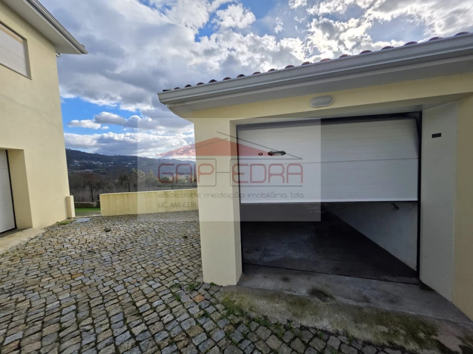 Moradia T2 para Venda em Abragão Foto 20