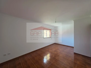 Moradia T2 para Venda em Abragão