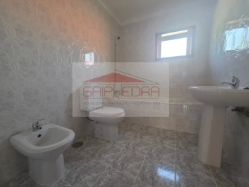 Moradia T2 para Venda em Abragão