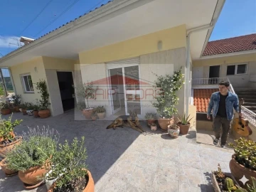 Moradia T2 para Venda em Abragão