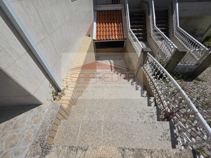 Moradia T2 para Venda em Abragão Foto 14