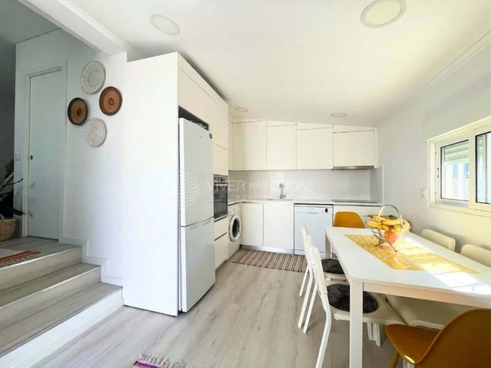 Apartamento T2 para Venda em Costa da Caparica Foto 10
