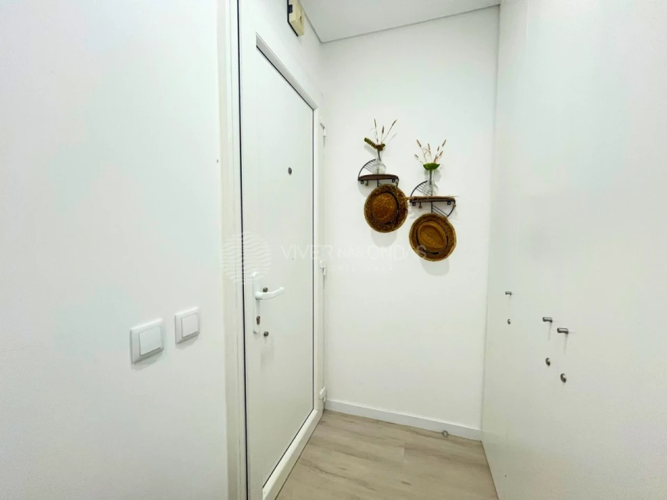 Apartamento T2 para Venda em Costa da Caparica Foto 24