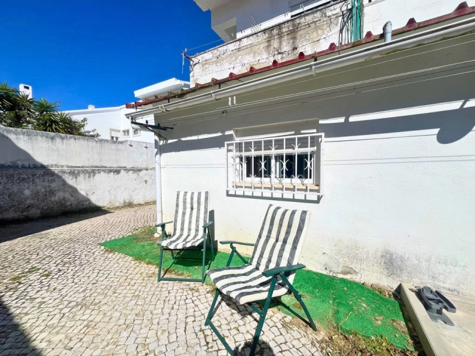 Apartamento T2 para Venda em Costa da Caparica Foto 31