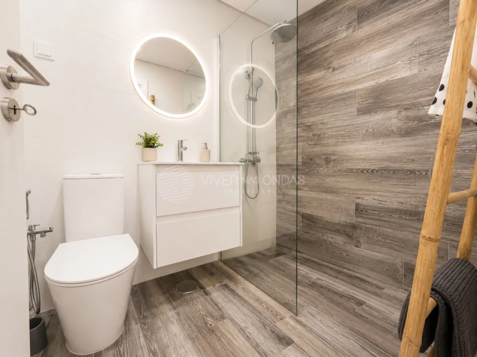 Apartamento T2 para Venda em Costa da Caparica Foto 18