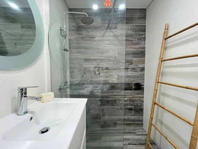 Apartamento T2 para Venda em Costa da Caparica Foto 19