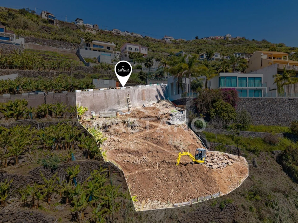 Moradia T3 para Venda em Calheta Foto 4