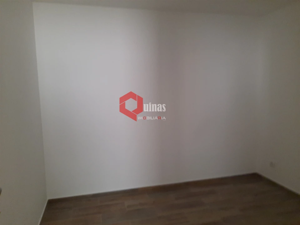 Apartamento T1 para Arrendamento em Sabugal e Aldeia de Santo António Foto 8