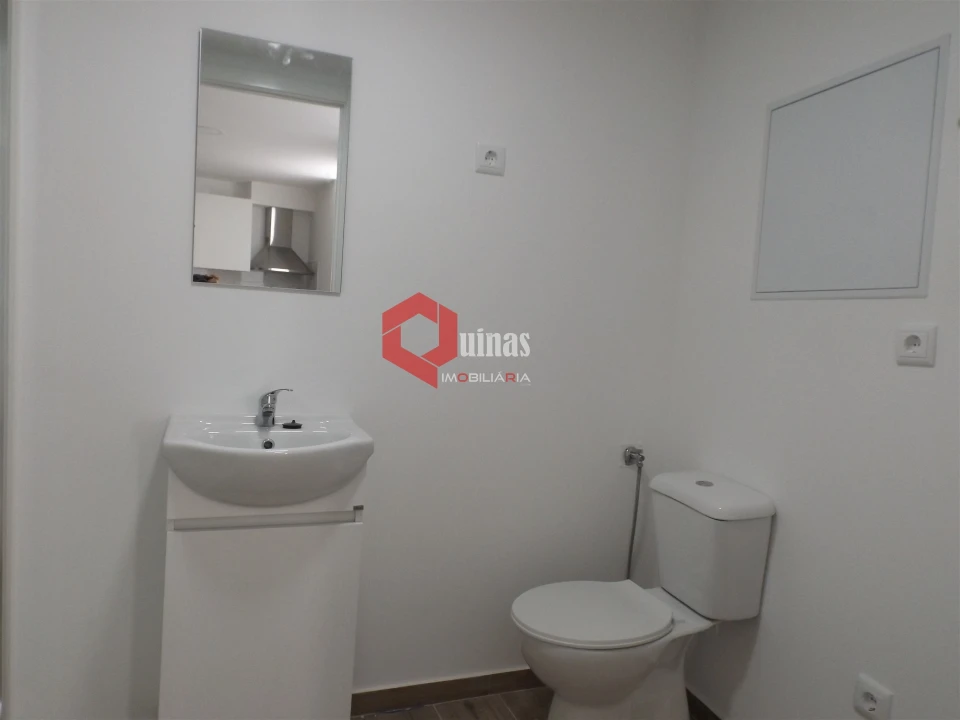 Apartamento T1 para Arrendamento em Sabugal e Aldeia de Santo António Foto 17