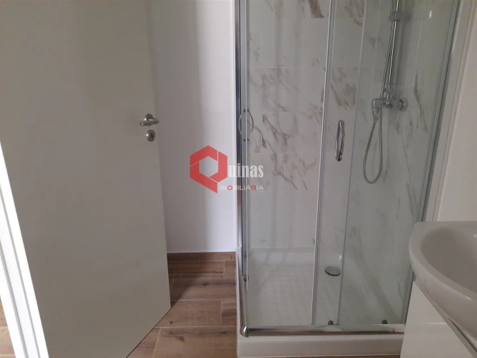 Apartamento T1 para Arrendamento em Sabugal e Aldeia de Santo António Foto 14