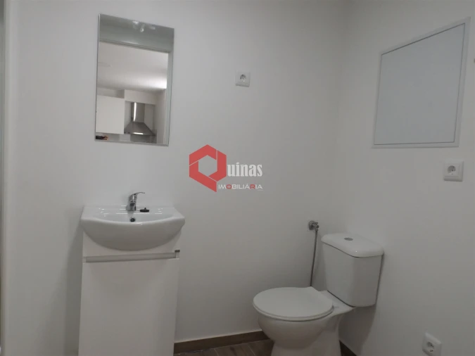 Apartamento T1 para Arrendamento em Sabugal e Aldeia de Santo António Foto 17