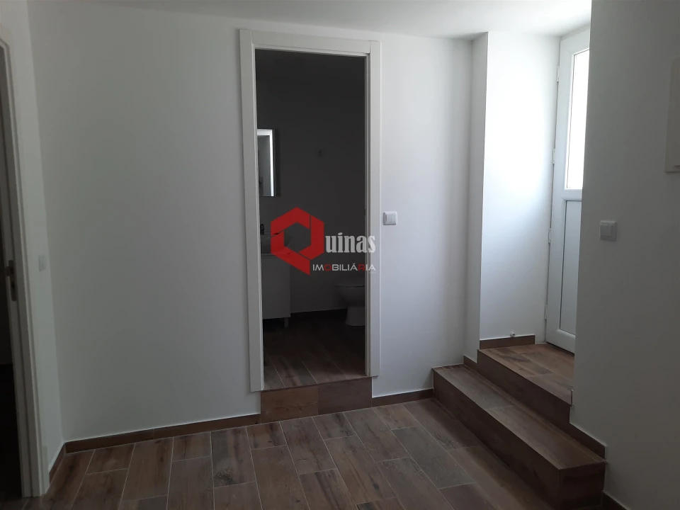Apartamento T1 para Arrendamento em Sabugal e Aldeia de Santo António Foto 6