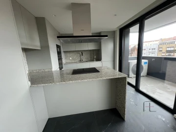 Apartamento T2 para Venda em Mafamude e Vilar do Paraíso