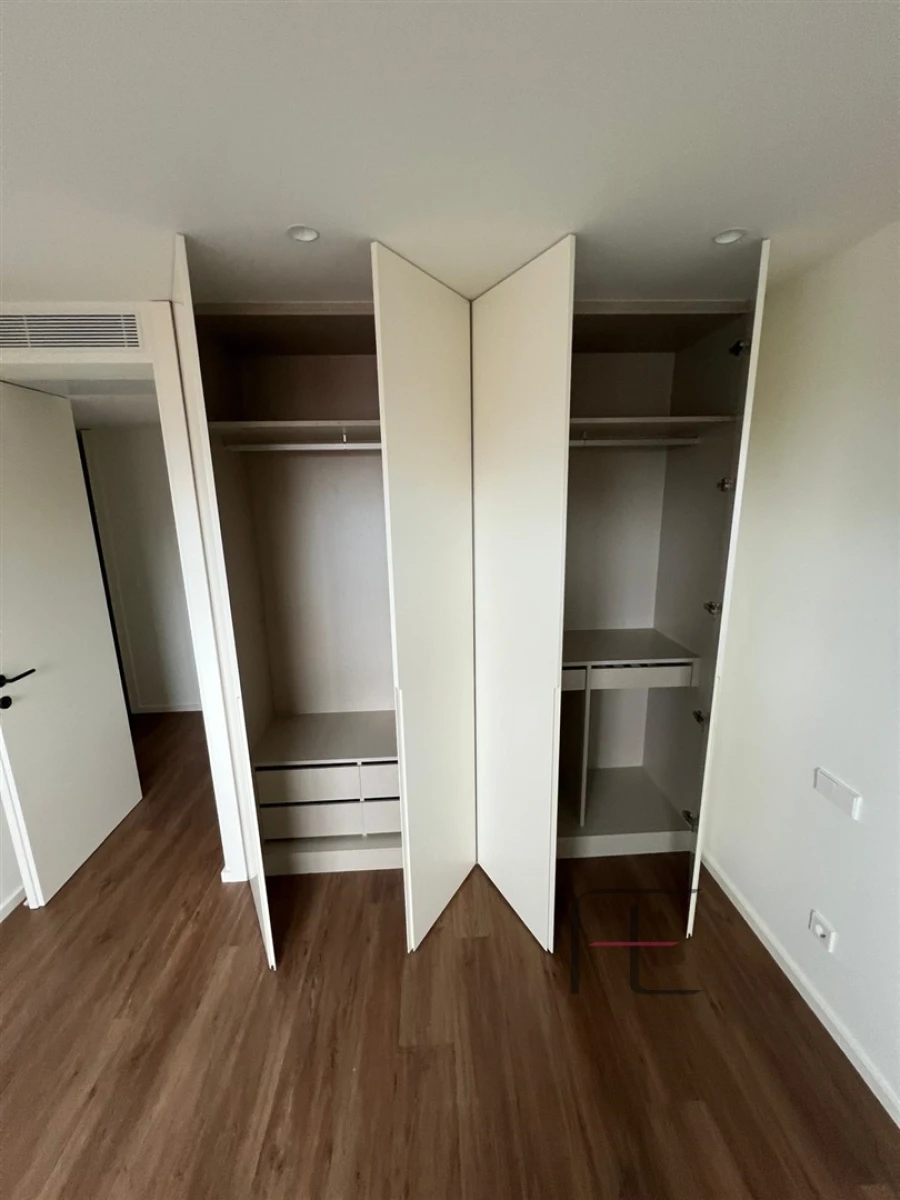 Apartamento T2 para Venda em Mafamude e Vilar do Paraíso Foto 15
