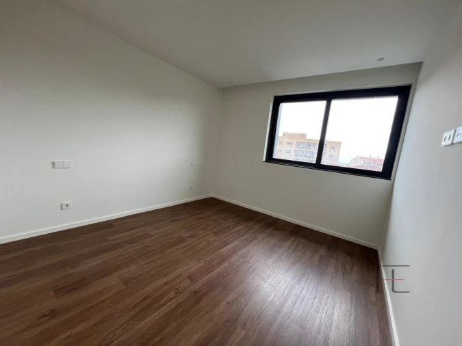 Apartamento T2 para Venda em Mafamude e Vilar do Paraíso Foto 13