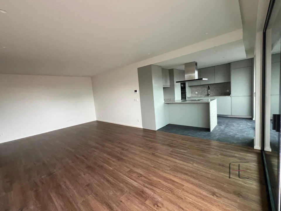 Apartamento T2 para Venda em Mafamude e Vilar do Paraíso Foto 4