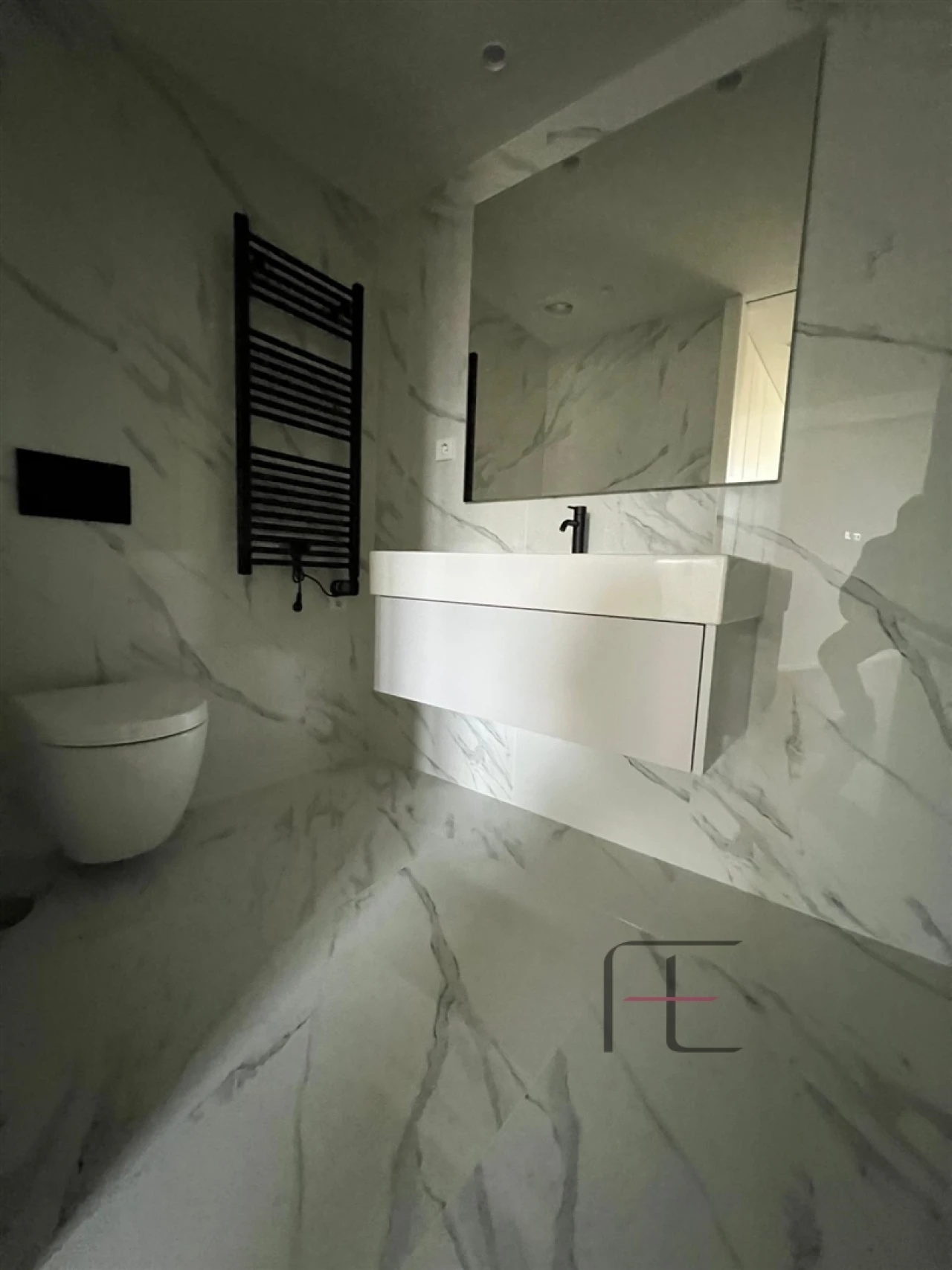 Apartamento T2 para Venda em Mafamude e Vilar do Paraíso Foto 22