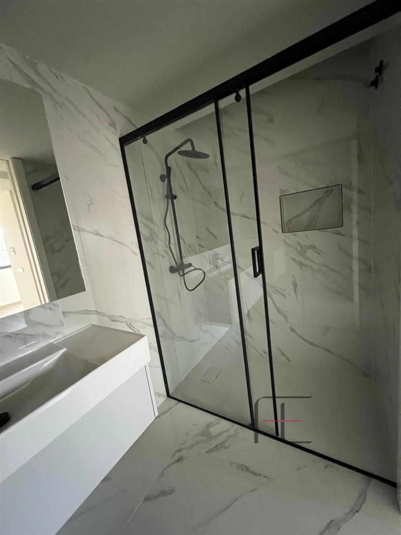 Apartamento T2 para Venda em Mafamude e Vilar do Paraíso Foto 26