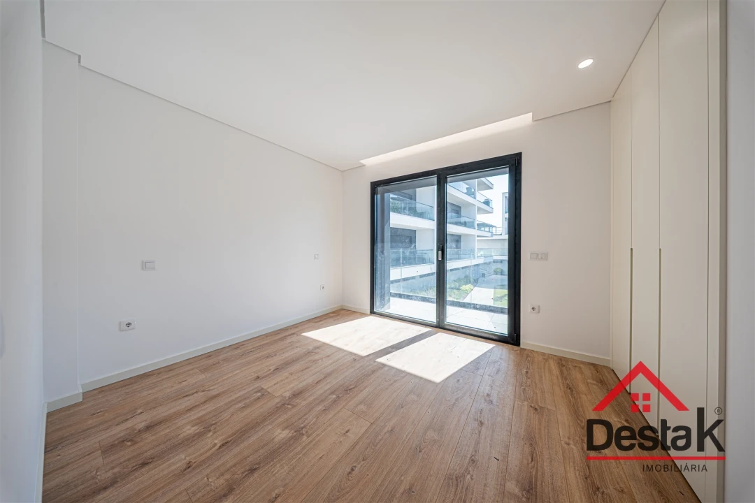 Apartamento T2 para Venda em Viseu Foto 7
