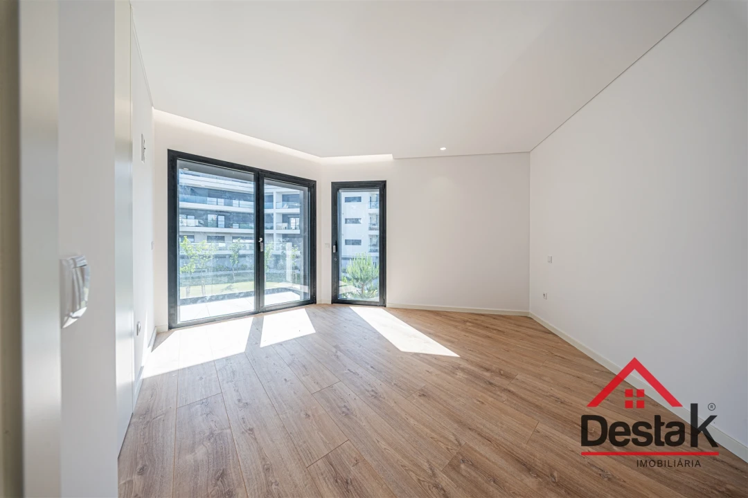 Apartamento T2 para Venda em Viseu Foto 6