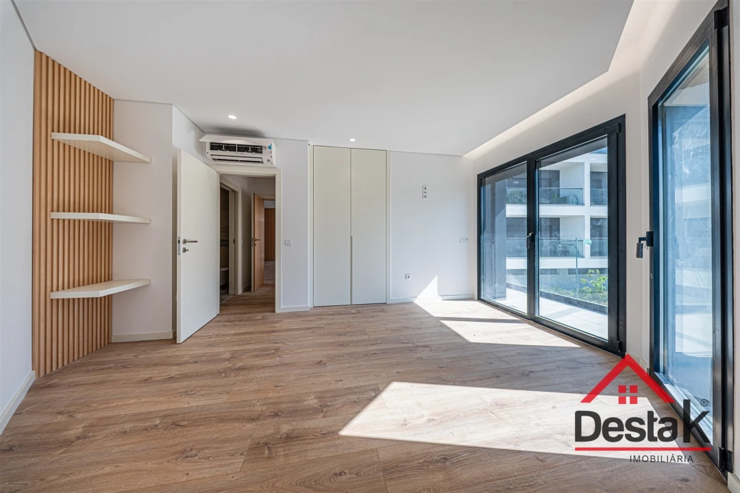 Apartamento T2 para Venda em Viseu Foto 5