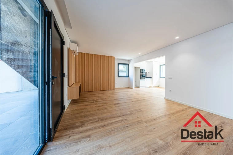 Apartamento T2 para Venda em Viseu Foto 3