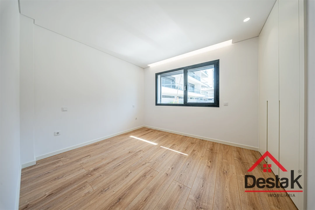 Apartamento T2 para Venda em Viseu Foto 7