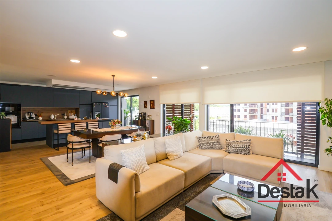 Apartamento T5 para Venda em Viseu Foto 11