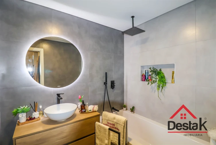Apartamento T5 para Venda em Viseu Foto 22