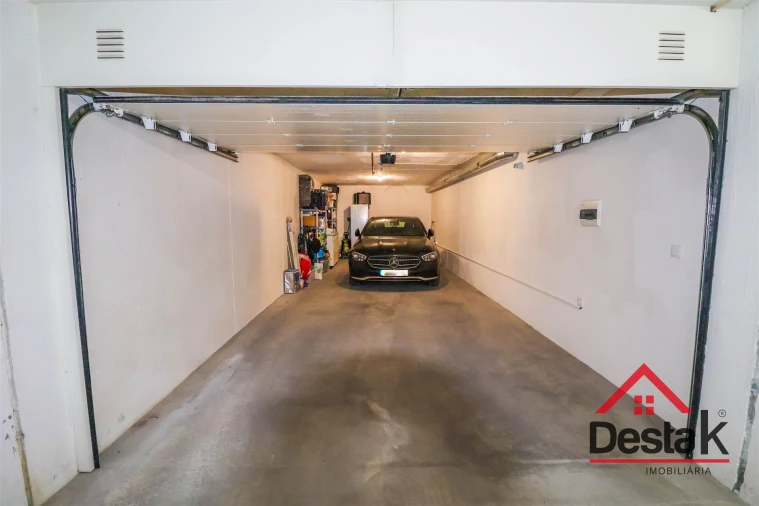 Apartamento T5 para Venda em Viseu Foto 34