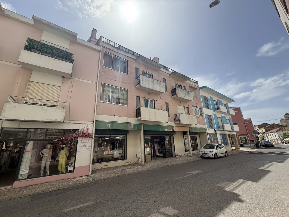 Apartamento T1 para Venda em Cadaval e Pêro Moniz Foto 12