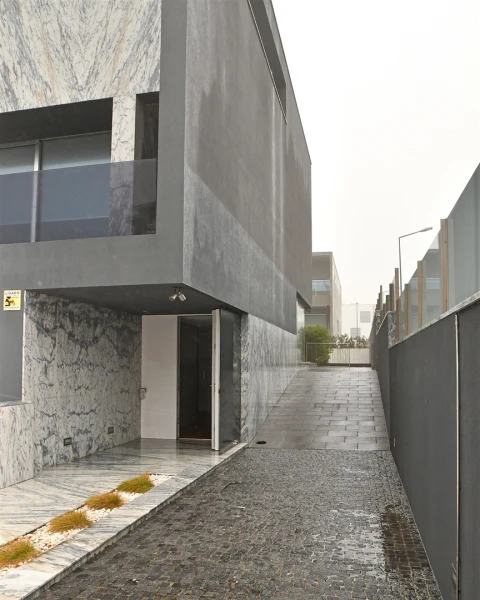 Moradia T4 para Arrendamento em Aldoar, Foz do Douro e Nevogilde