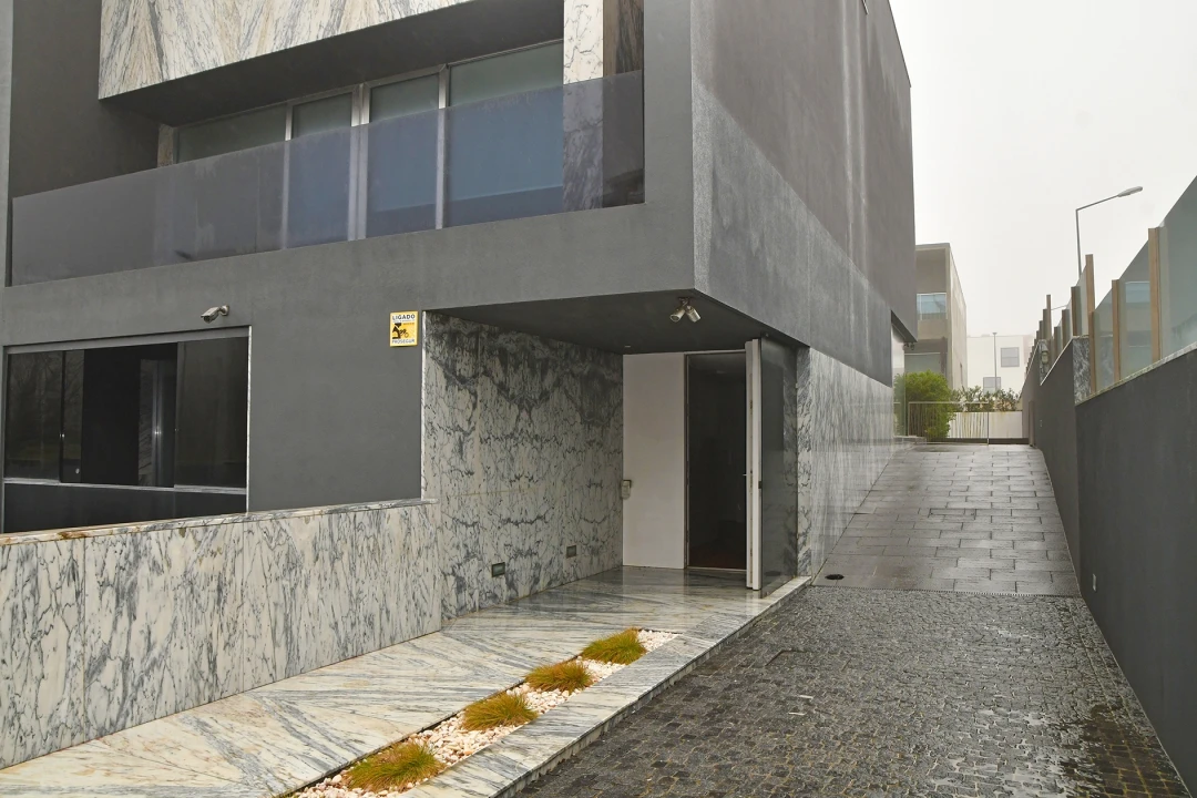 Moradia T4 para Arrendamento em Aldoar, Foz do Douro e Nevogilde Foto 43