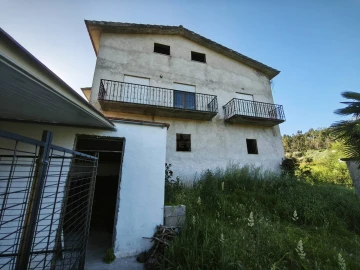 Moradia T3 para Venda em Almalagues