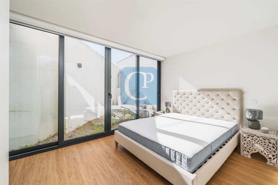 Apartamento T1 para Venda em Paranhos Foto 15