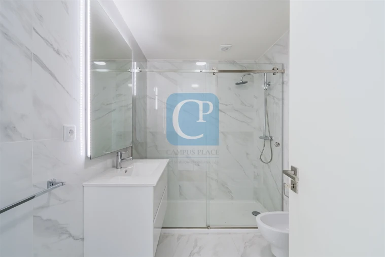 Apartamento T1 para Venda em Paranhos Foto 14
