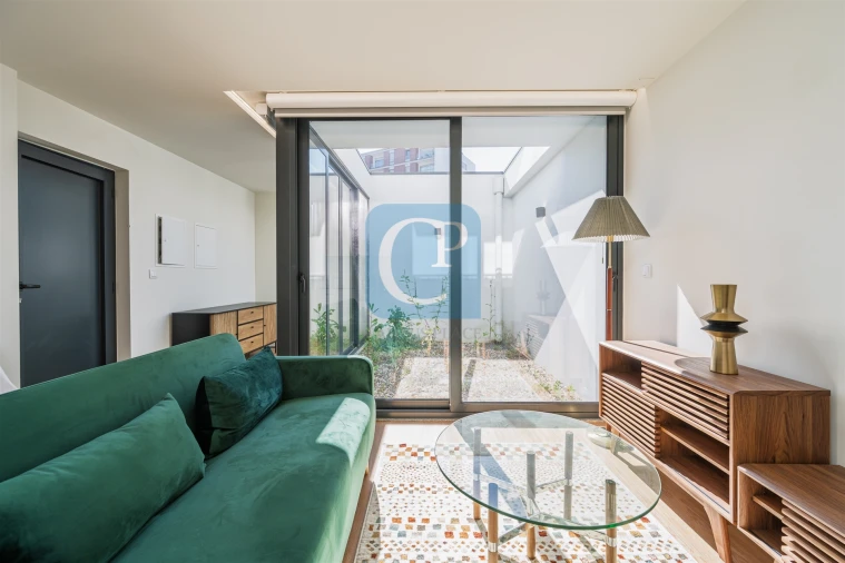Apartamento T1 para Venda em Paranhos Foto 3