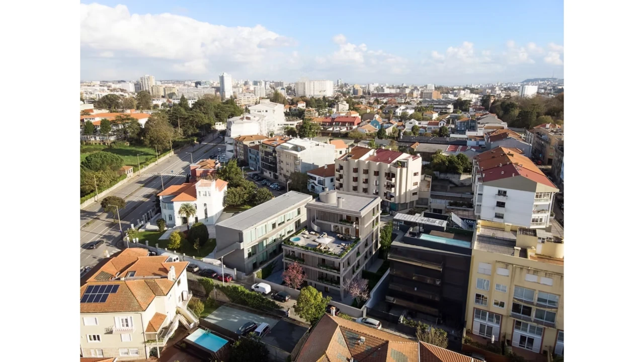 Apartamento T4 para Venda em Lordelo do Ouro e Massarelos Foto 9