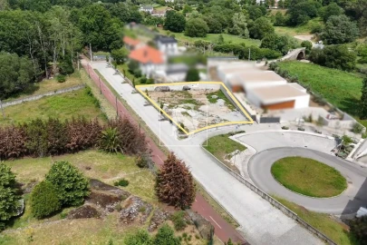 Terreno para Venda em Repeses e São Salvador