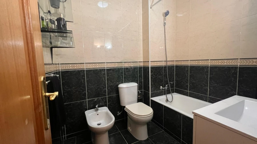 Apartamento T2 para Venda em Oliveira do Douro Foto 23