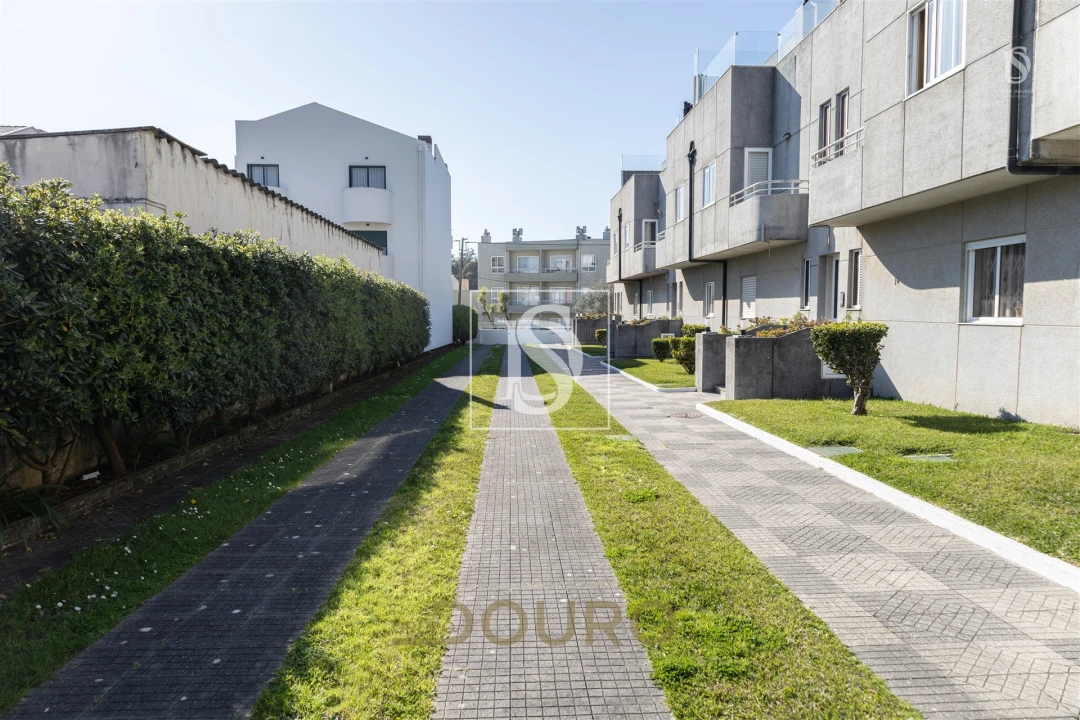 Apartamento T2 para Venda em Madalena Foto 22