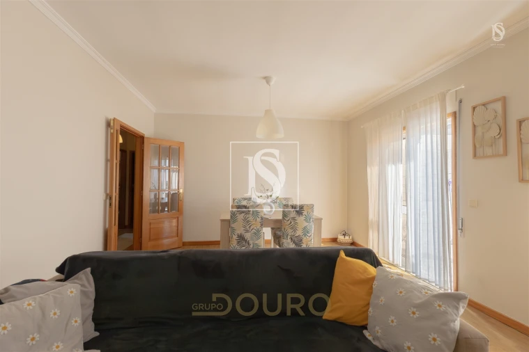 Apartamento T2 para Venda em Madalena Foto 5