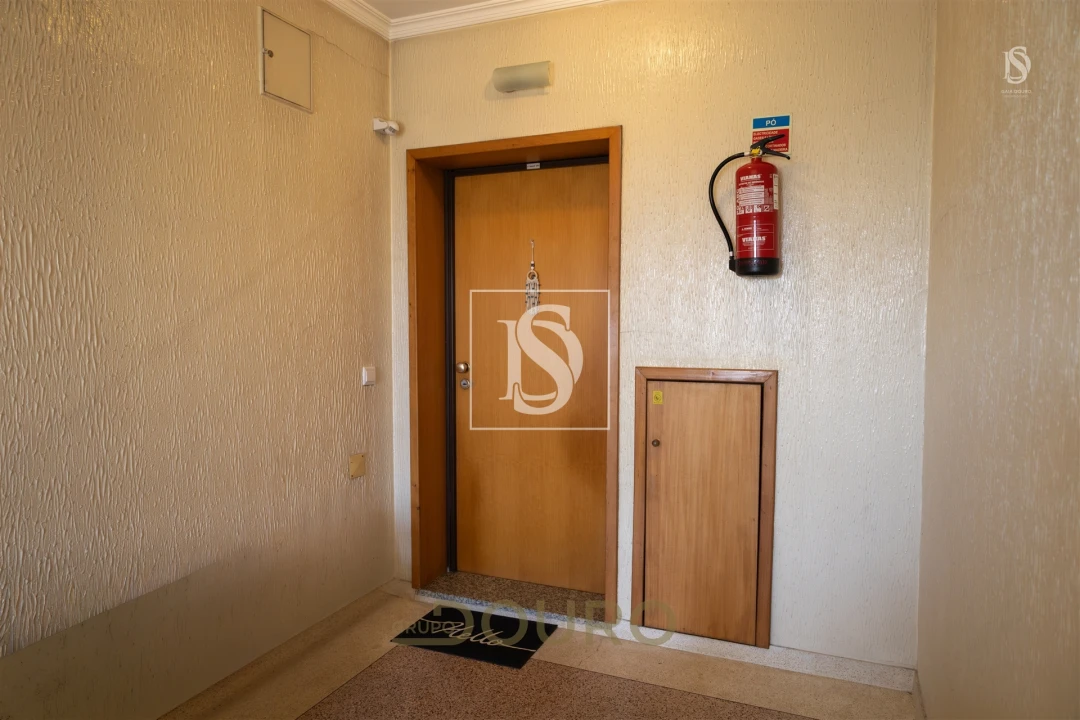 Apartamento T2 para Venda em Madalena Foto 21