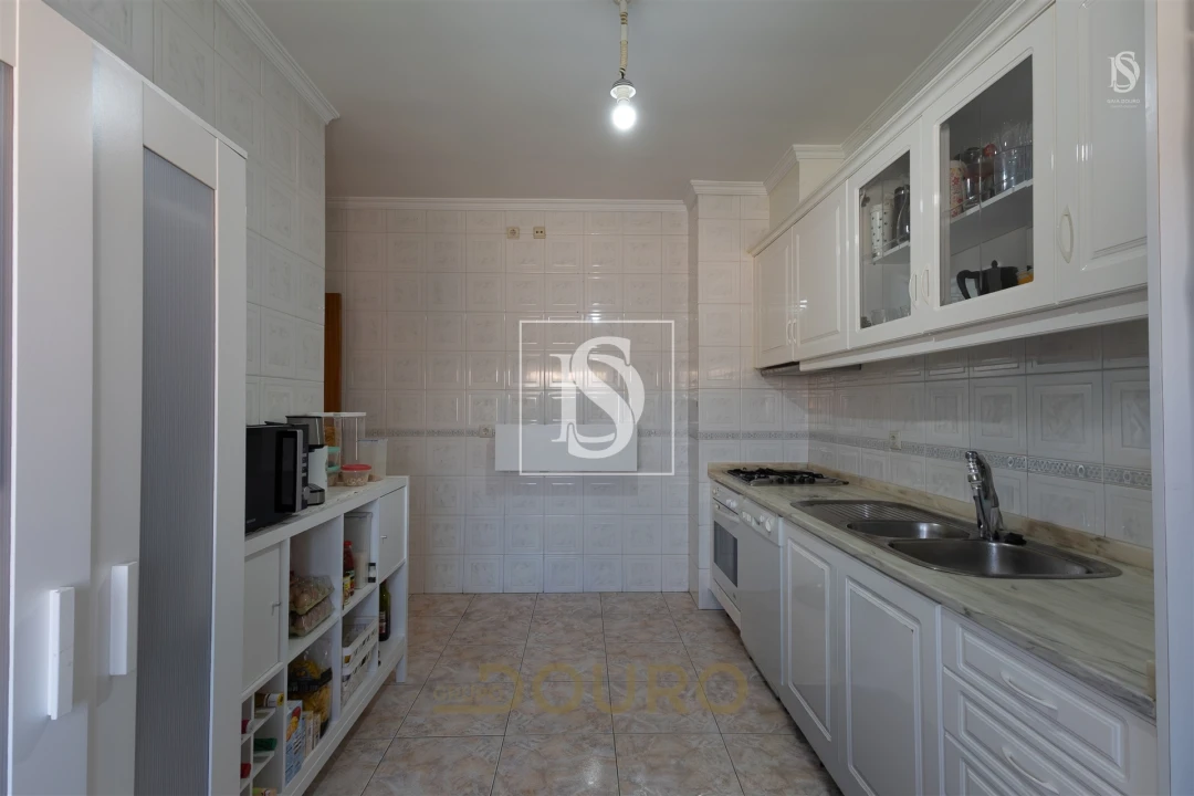 Apartamento T2 para Venda em Madalena Foto 10