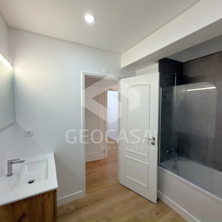 Apartamento T3 para Venda em São Domingos de Benfica Foto 15